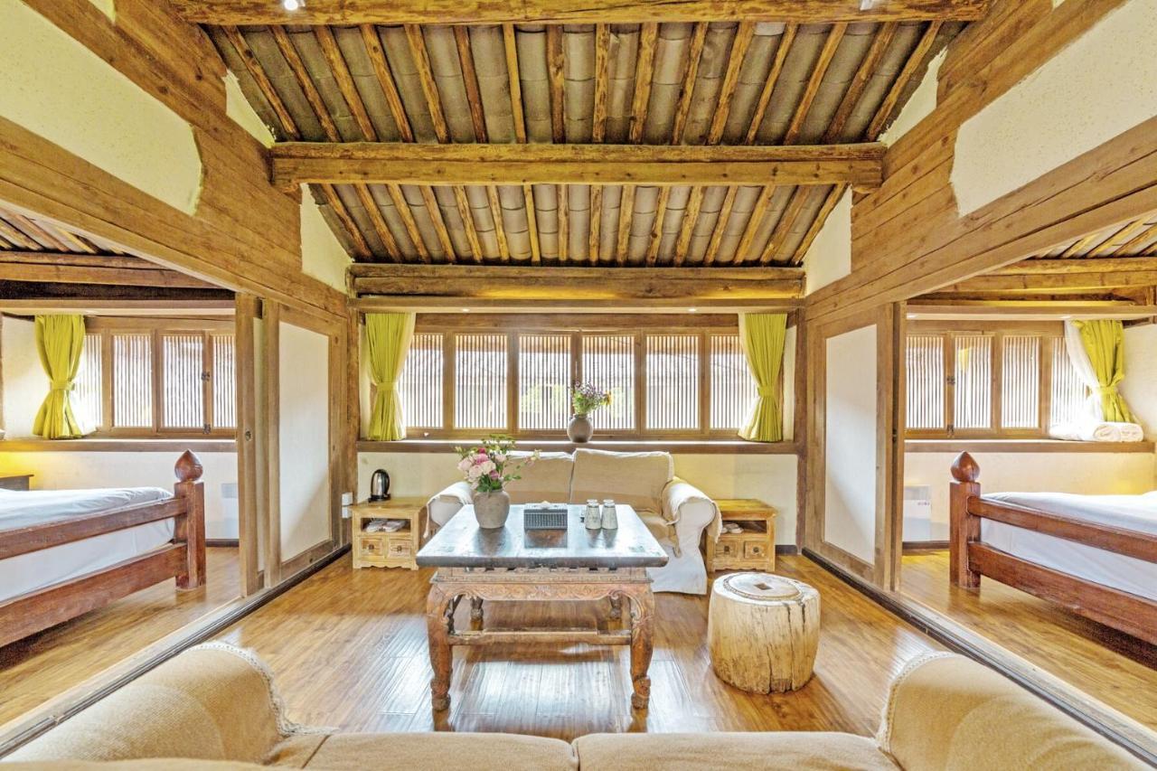 Lijiang Shuhe Yuefeng Resort Hotel Exteriör bild